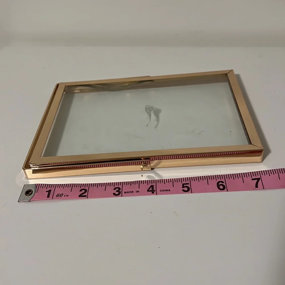 Gold Frame - Picture 5 of 5